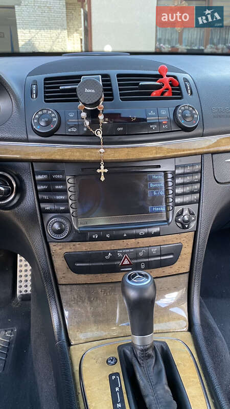 Седан Mercedes-Benz E-Class 2007 в Иршаве
