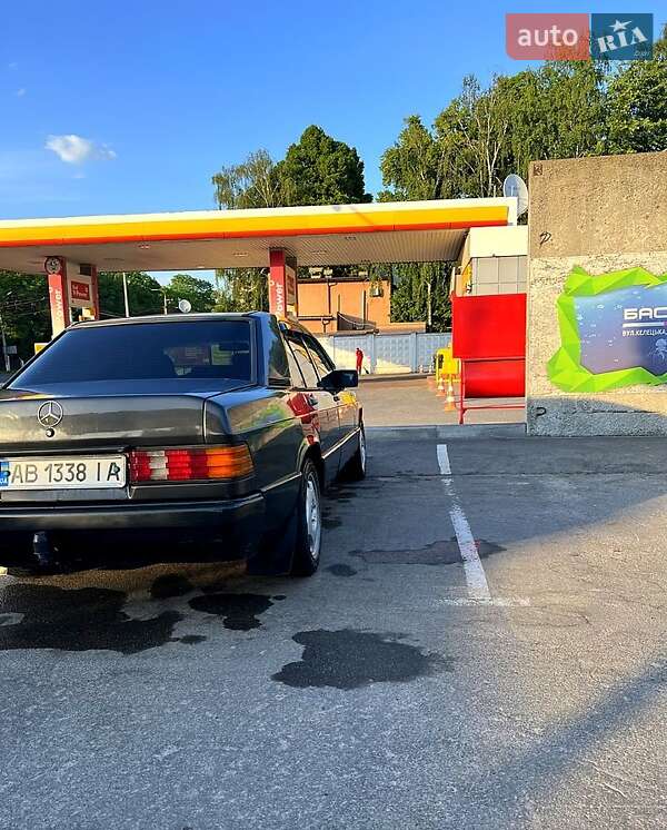 Седан Mercedes-Benz E-Class 1987 в Вінниці