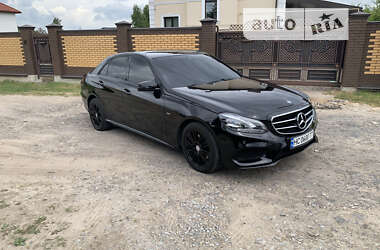 Седан Mercedes-Benz E-Class 2011 в Львові