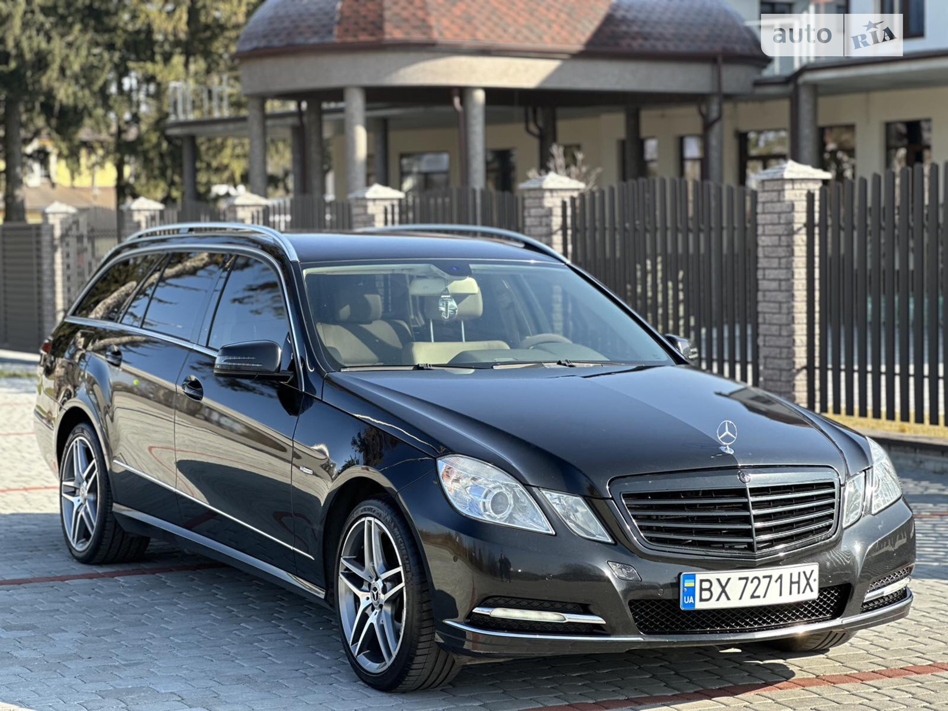2011 Mercedes-Benz E-klasse - мініатюра 2
