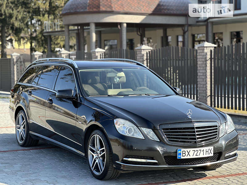 Універсал Mercedes-Benz E-Class 2011 в Старокостянтинові