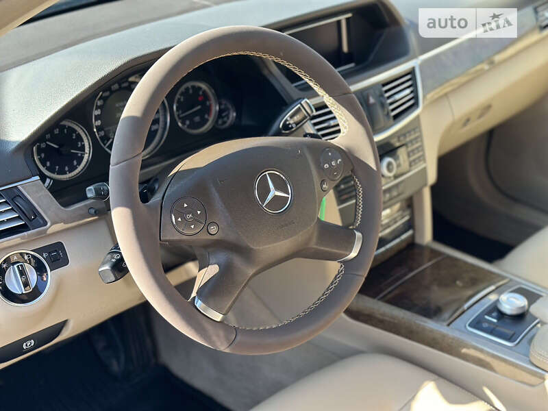 Універсал Mercedes-Benz E-Class 2011 в Старокостянтинові