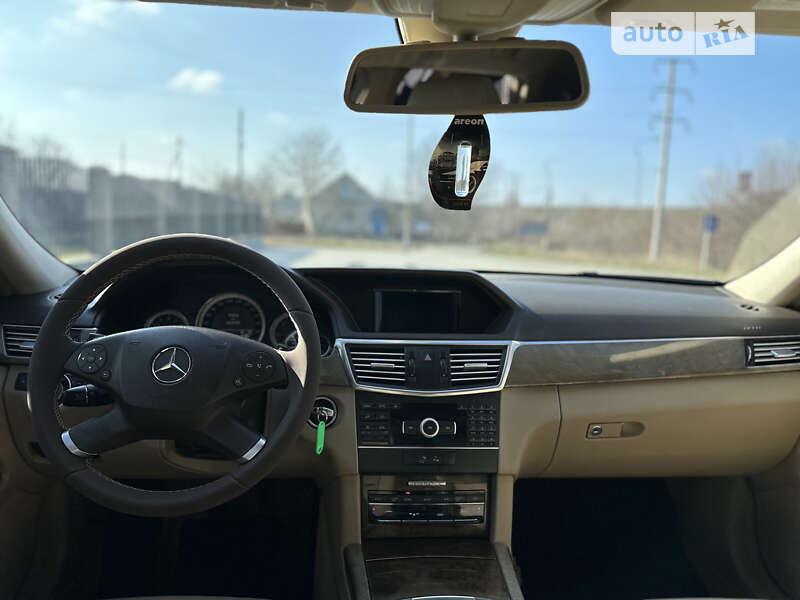 Універсал Mercedes-Benz E-Class 2011 в Старокостянтинові