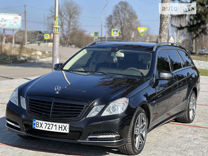Універсал Mercedes-Benz E-Class 2011 в Старокостянтинові