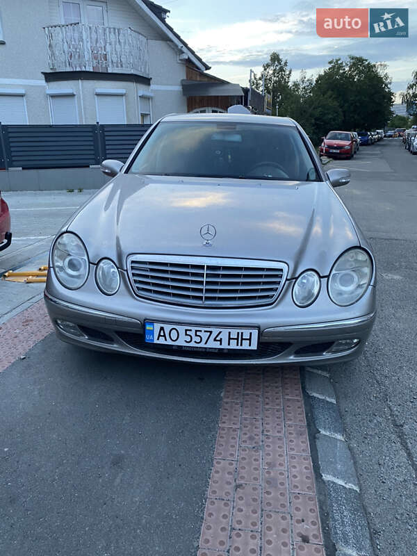 Mercedes-Benz E-Class 2003