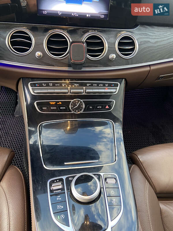 Універсал Mercedes-Benz E-Class 2018 в Чернівцях
