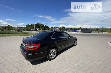 Седан Mercedes-Benz E-Class 2011 в Львові