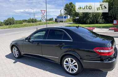 Седан Mercedes-Benz E-Class 2011 в Львові