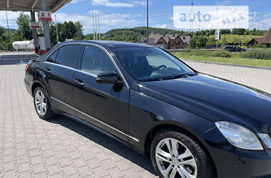 Седан Mercedes-Benz E-Class 2011 в Львові