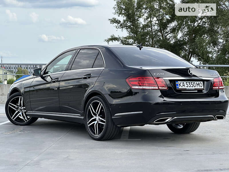 Седан Mercedes-Benz E-Class 2015 в Киеве