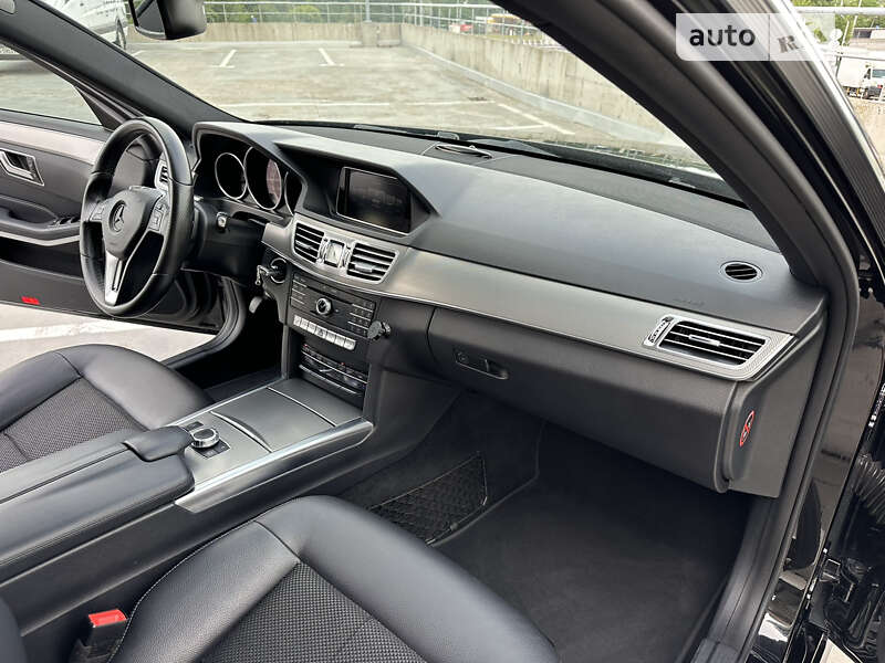 Седан Mercedes-Benz E-Class 2015 в Киеве