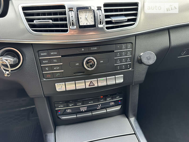 Седан Mercedes-Benz E-Class 2015 в Киеве