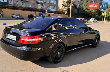 Седан Mercedes-Benz E-Class 2011 в 