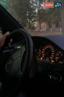 Седан Mercedes-Benz E-Class 1997 в 