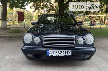 Седан Mercedes-Benz E-Class 1997 в Староконстантинове