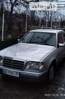 Седан Mercedes-Benz E-Class 1994 в Гайвороні