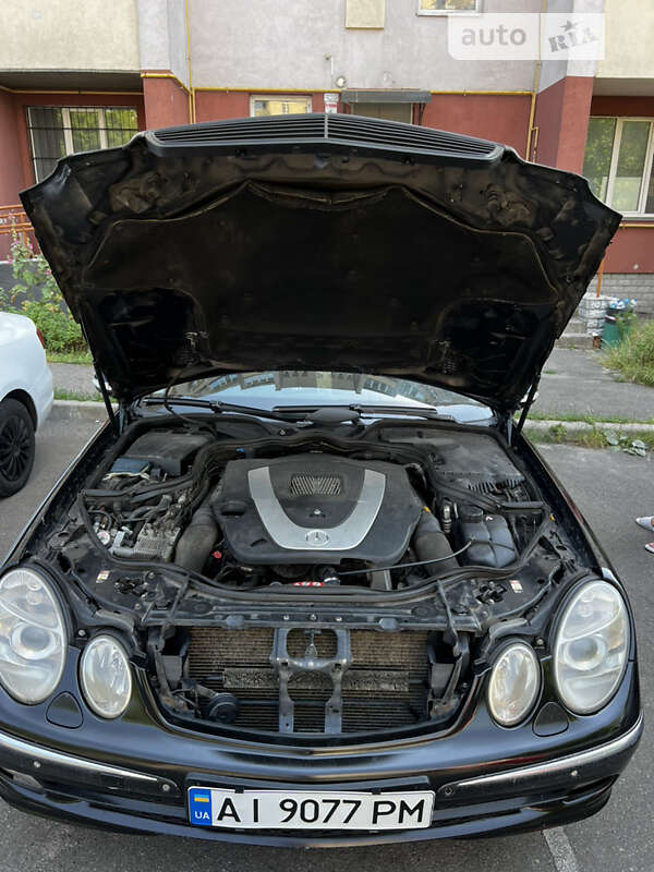 Седан Mercedes-Benz E-Class 2005 в Києві