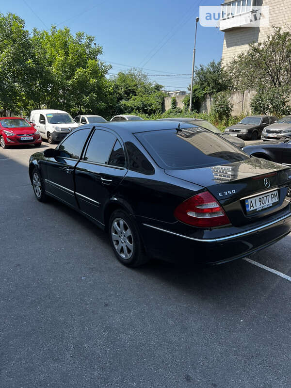 Седан Mercedes-Benz E-Class 2005 в Києві