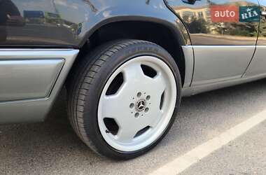 Седан Mercedes-Benz E-Class 1994 в 