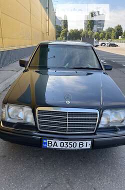 Седан Mercedes-Benz E-Class 1994 в Кропивницком