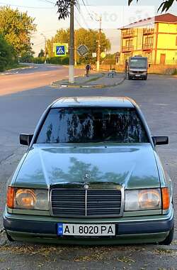 Седан Mercedes-Benz E-Class 1989 в Обухові