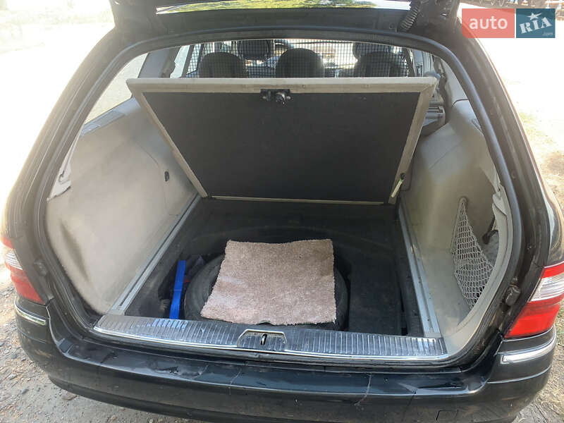 Універсал Mercedes-Benz E-Class 2004 в Помічній