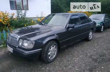 Mercedes-Benz E-Class 1986