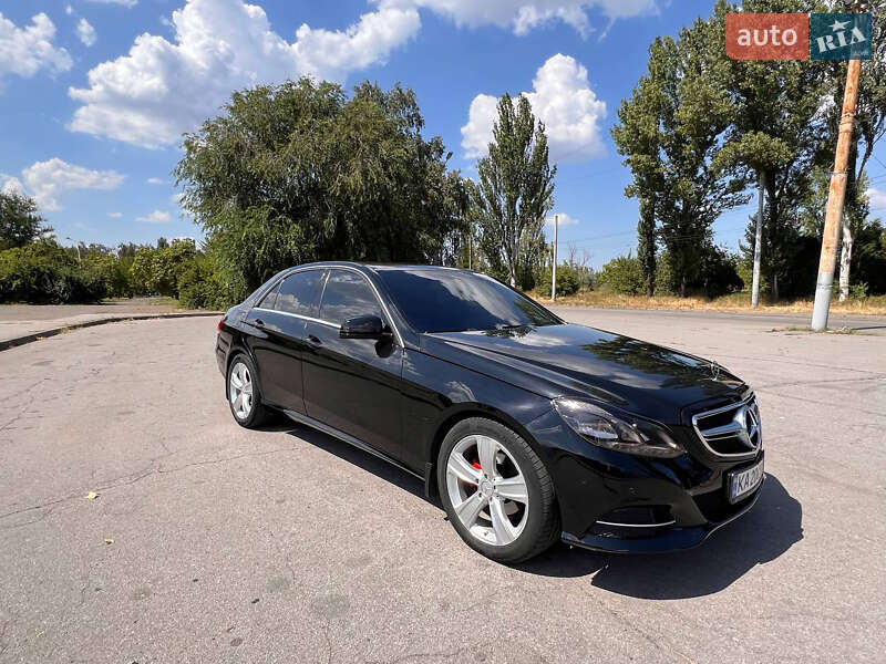 Седан Mercedes-Benz E-Class 2014 в Кривом Роге