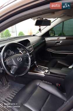 Седан Mercedes-Benz E-Class 2012 в 