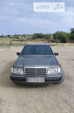 Седан Mercedes-Benz E-Class 1994 в Белгороде-Днестровском