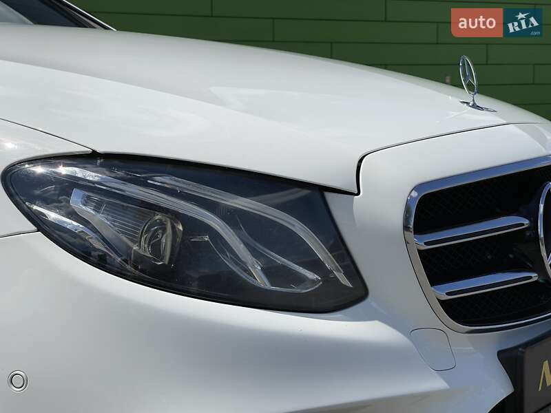 Седан Mercedes-Benz E-Class 2017 в Киеве