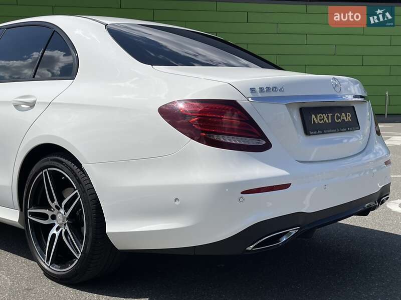 Седан Mercedes-Benz E-Class 2017 в Киеве