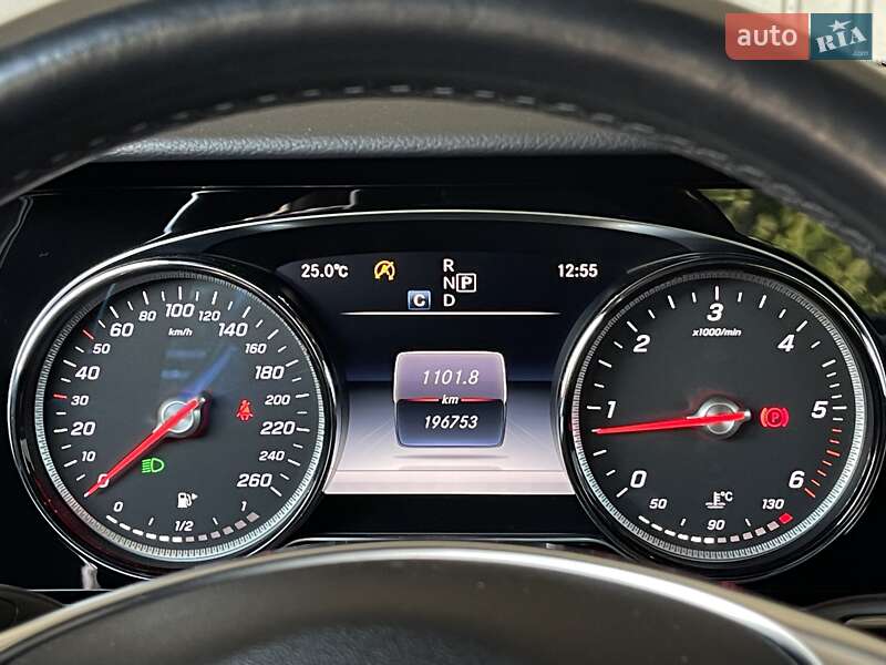 Седан Mercedes-Benz E-Class 2017 в Киеве