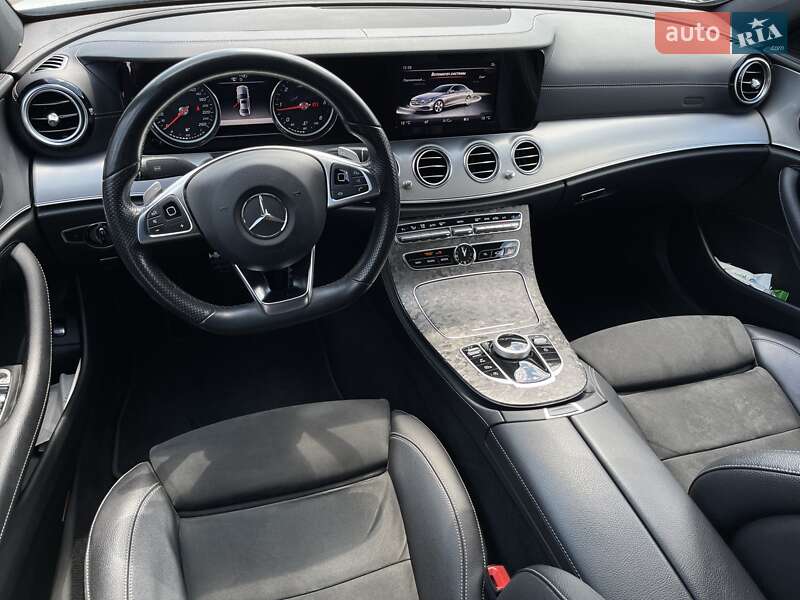 Седан Mercedes-Benz E-Class 2017 в Киеве