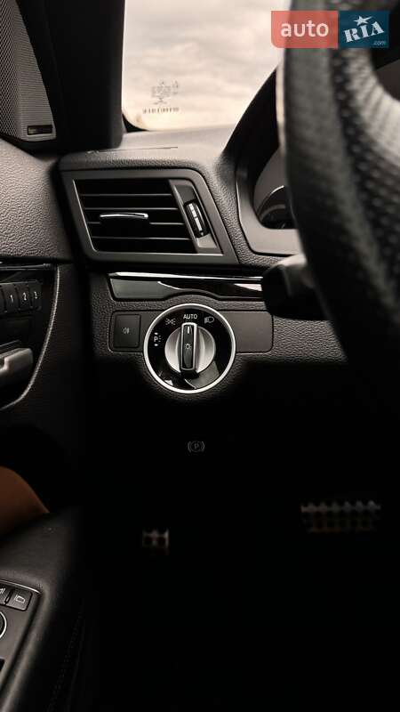 Купе Mercedes-Benz E-Class 2012 в Львове