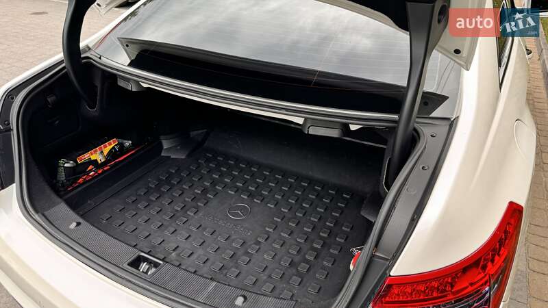 Купе Mercedes-Benz E-Class 2012 в Львове