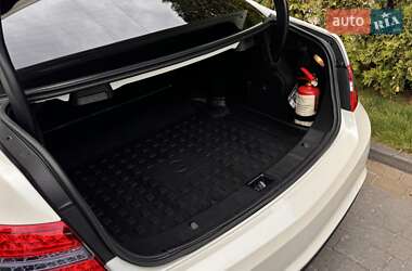 Купе Mercedes-Benz E-Class 2012 в 