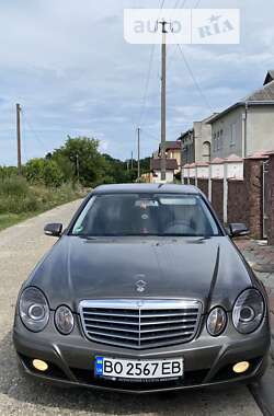 Седан Mercedes-Benz E-Class 2007 в Залещиках