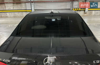 Седан Mercedes-Benz E-Class 2012 в 