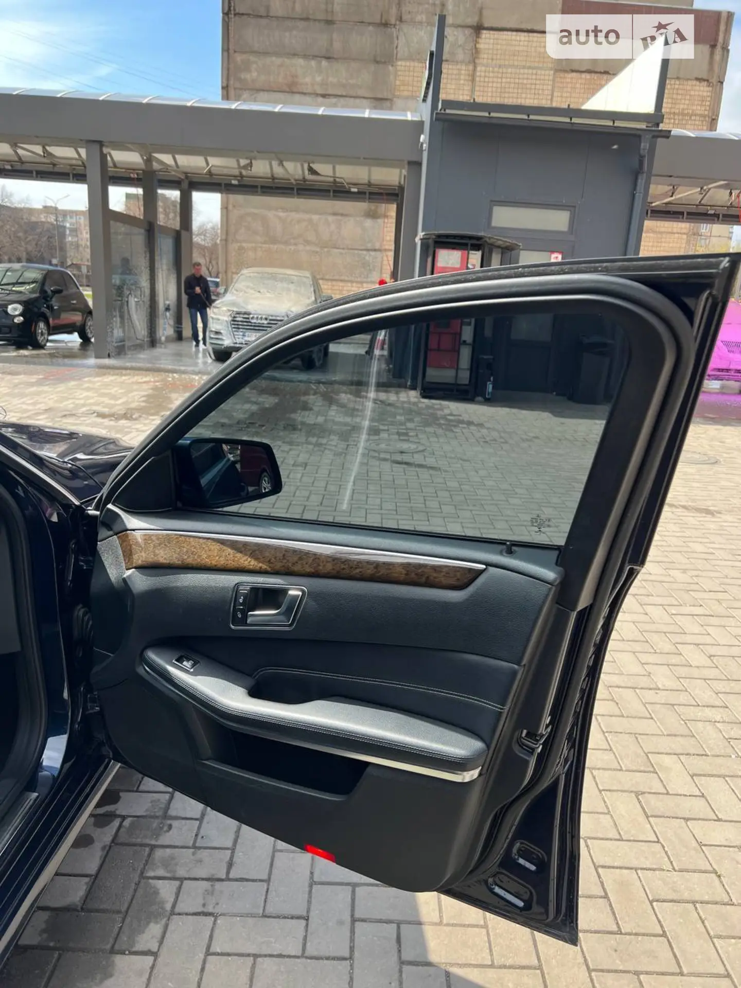 2013 Mercedes-Benz E-klasse - мініатюра 20