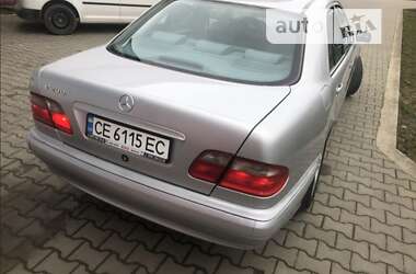 Седан Mercedes-Benz E-Class 2000 в Черновцах