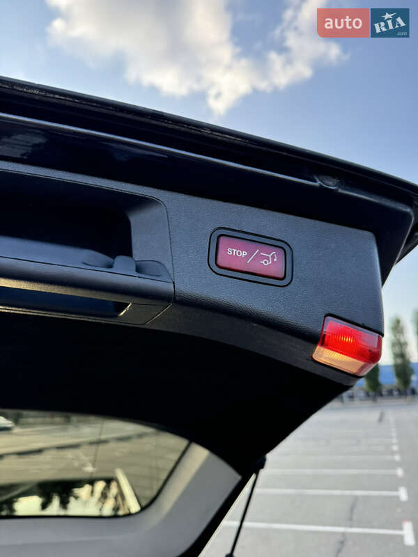 Універсал Mercedes-Benz E-Class 2012 в Києві