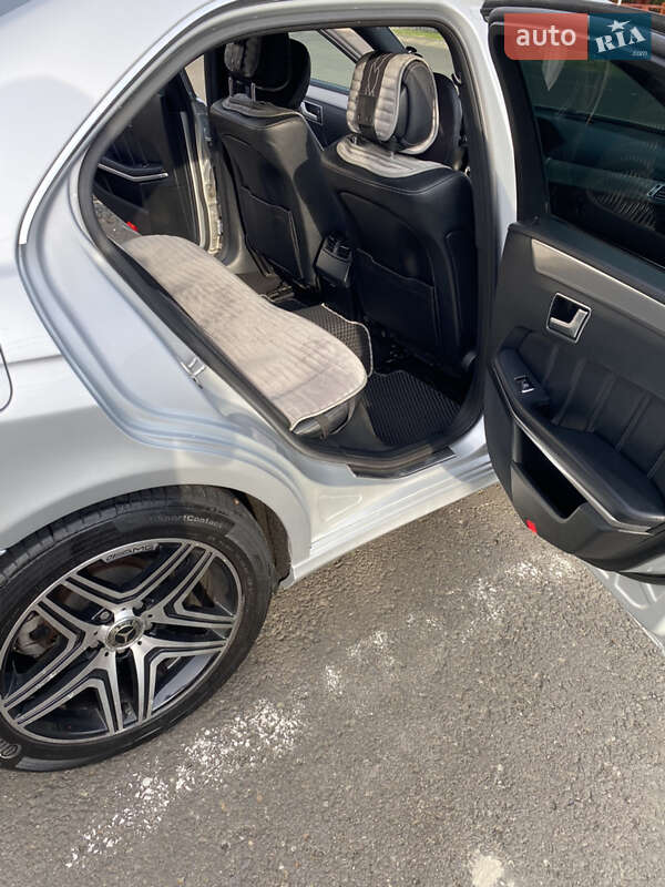 Седан Mercedes-Benz E-Class 2014 в Солотвине