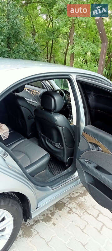 Седан Mercedes-Benz E-Class 2007 в Тернополе