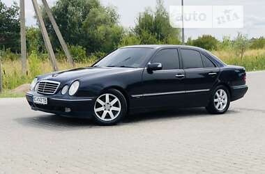 Седан Mercedes-Benz E-Class 2001 в Львове