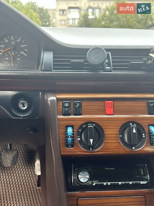 Седан Mercedes-Benz E-Class 1995 в Иршаве фото 33 Седан Mercedes-Benz E-Class 1995 в Иршаве