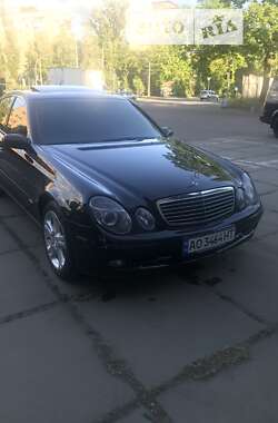 Седан Mercedes-Benz E-Class 2005 в Киеве