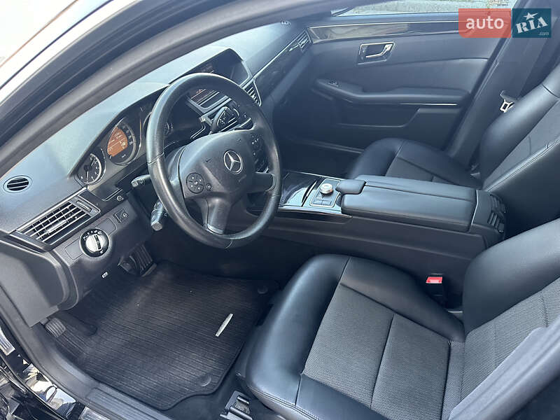 Седан Mercedes-Benz E-Class 2009 в Запоріжжі
