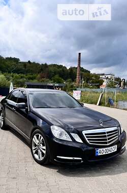 Седан Mercedes-Benz E-Class 2012 в Иршаве