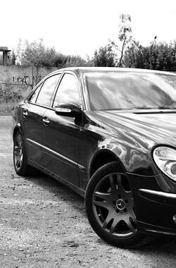 Седан Mercedes-Benz E-Class 2003 в Ковелі